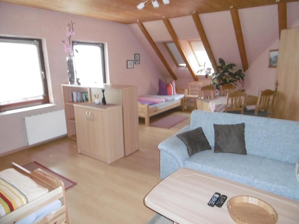 Ferienwohnungen Moritz Riechheim Luaran gambar